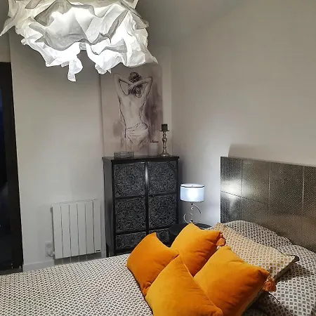 Lempicka - Jolie Maison, Jardin, Parking Prive بيت للعطل *