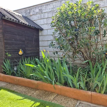 Lempicka - Jolie Maison, Jardin, Parking Prive بيت للعطل