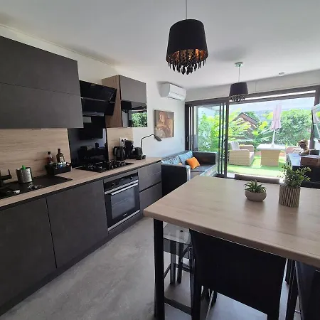 Lempicka - Jolie Maison, Jardin, Parking Prive بيت للعطل لا غراند موت
